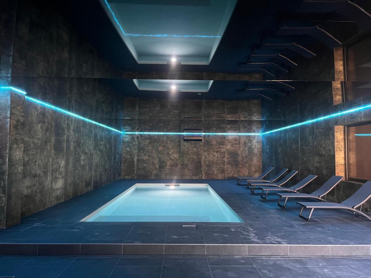 Villa 400M2 Piscine Interieure Tres Calme Agde Eksteriør billede