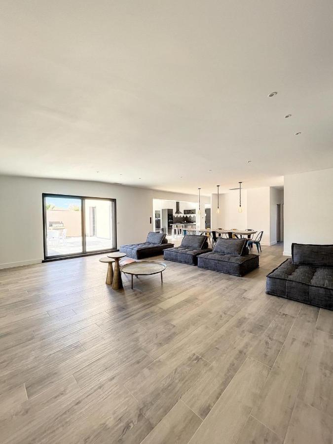 Villa 400M2 Piscine Interieure Tres Calme Agde Eksteriør billede