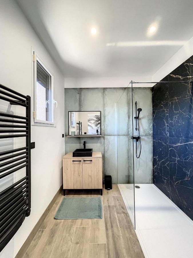 Villa 400M2 Piscine Interieure Tres Calme Agde Eksteriør billede