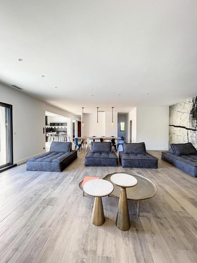 Villa 400M2 Piscine Interieure Tres Calme Agde Eksteriør billede