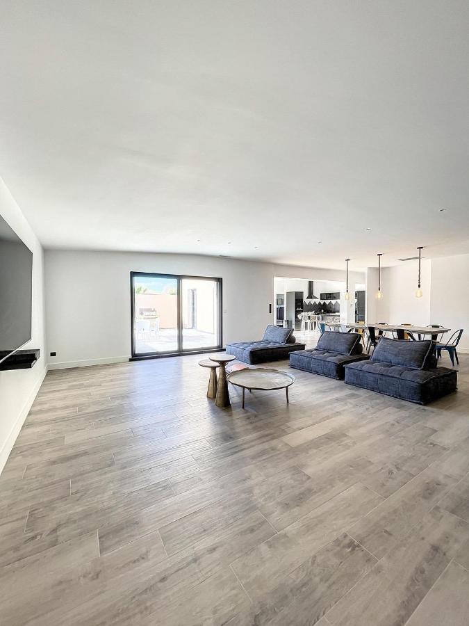 Villa 400M2 Piscine Interieure Tres Calme Agde Eksteriør billede