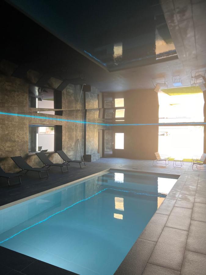 Villa 400M2 Piscine Interieure Tres Calme Agde Eksteriør billede